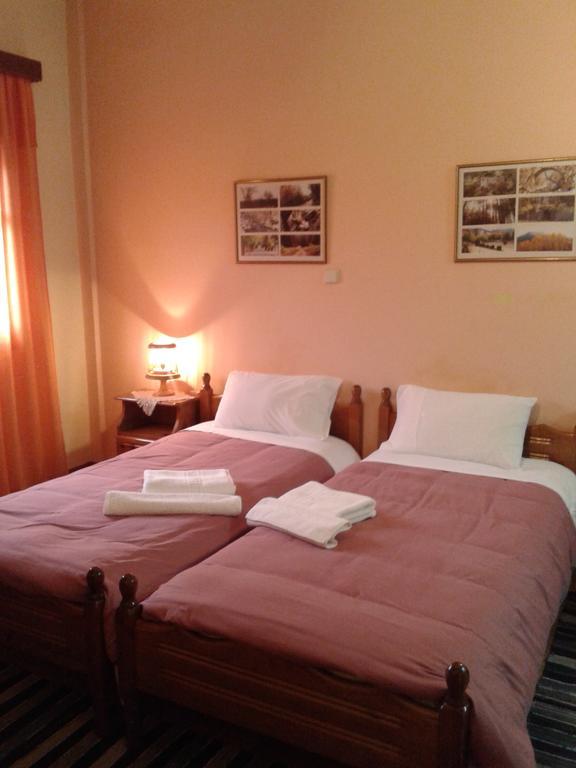 Zephyros Hotel Vytina Exterior photo
